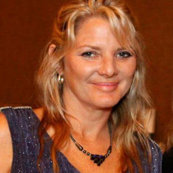 Meet your Posher, Tamera - Picture 1 of 1